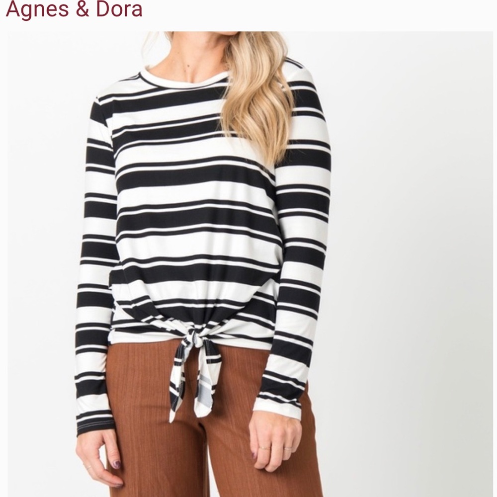 Agnes & Dora L/S Tie Front Top B&W Size Lg
